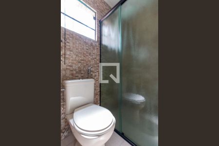 Casa à venda com 201m², 3 quartos e 2 vagasBanheiro Quarto 1 - Suite