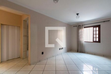 Sala de casa à venda com 3 quartos, 201m² em Parque Guarani, São Paulo