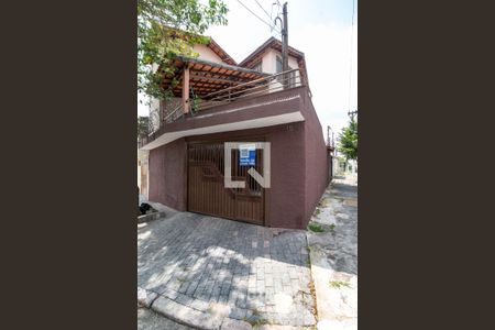 Casa à venda com 201m², 3 quartos e 2 vagasFachada