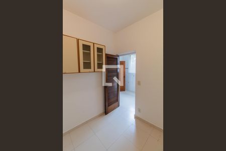Apartamento para alugar com 185m², 4 quartos e 3 vagas Apartamento para alugar com 185m², 4 quartos e 3 vagasQuarto de Serviço