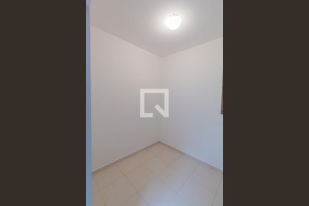Apartamento para alugar com 185m², 4 quartos e 3 vagas Apartamento para alugar com 185m², 4 quartos e 3 vagasQuarto de Serviço