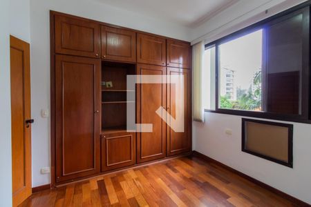 Apartamento para alugar com 185m², 4 quartos e 3 vagas Apartamento para alugar com 185m², 4 quartos e 3 vagasQuarto 2
