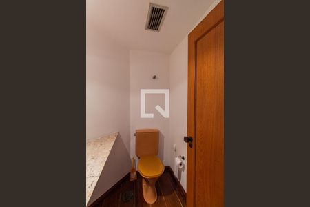 Apartamento para alugar com 185m², 4 quartos e 3 vagas Apartamento para alugar com 185m², 4 quartos e 3 vagasLavabo
