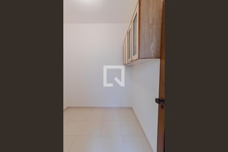 Apartamento para alugar com 185m², 4 quartos e 3 vagas Apartamento para alugar com 185m², 4 quartos e 3 vagasQuarto de Serviço
