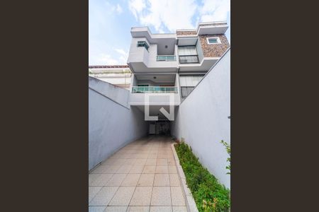 Casa à venda com 250m², 3 quartos e 4 vagasFachada