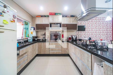 Casa à venda com 250m², 3 quartos e 4 vagasCozinha 