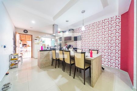 Casa à venda com 250m², 3 quartos e 4 vagasCopa