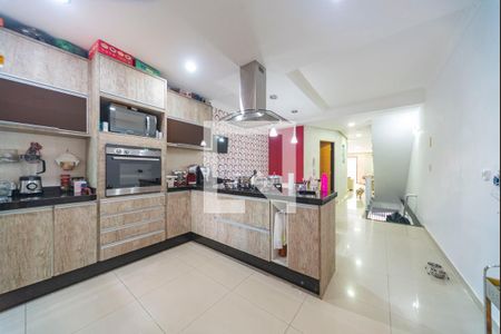 Casa à venda com 250m², 3 quartos e 4 vagasCozinha 