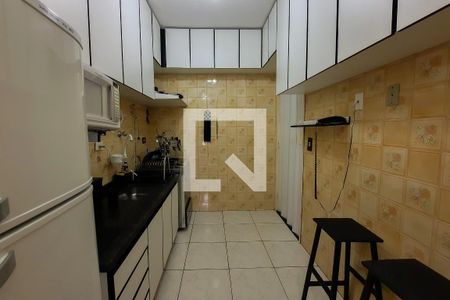 Apartamento para alugar com 70m², 2 quartos e 1 vagaCozinha