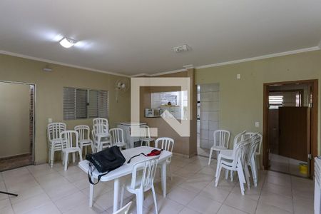 Apartamento para alugar com 70m², 2 quartos e 1 vagaÁrea Comum