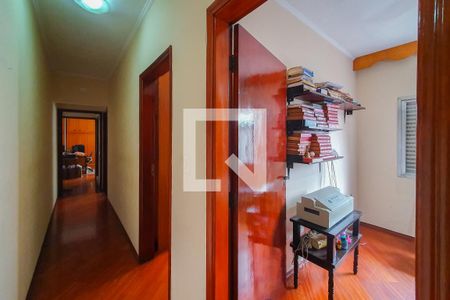 Casa para alugar com 240m², 4 quartos e 2 vagasCorredor