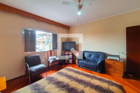 Casa para alugar com 240m², 4 quartos e 2 vagasQuarto 4 - suite