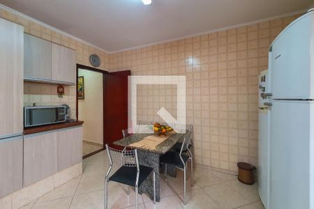 Casa para alugar com 240m², 4 quartos e 2 vagasCozinha