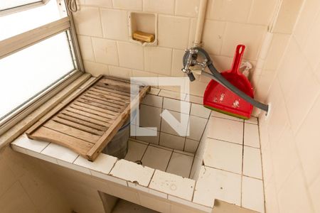 Apartamento para alugar com 110m², 4 quartos e sem vagaDetalhe da area de serviço