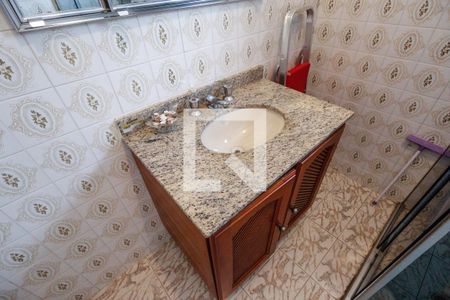 Casa à venda com 170m², 3 quartos e 3 vagasBanheiro