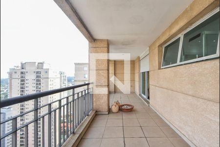Apartamento à venda com 344m², 4 quartos e 4 vagasVaranda Suíte 01