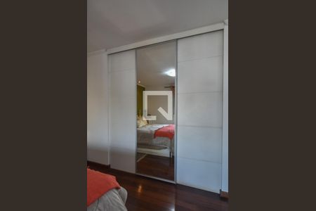 Apartamento à venda com 344m², 4 quartos e 4 vagasSuíte 01