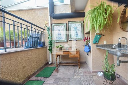 Apartamento à venda com 344m², 4 quartos e 4 vagasCobertura com Piscina e Varanda Gourmet 