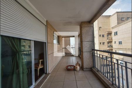 Apartamento à venda com 344m², 4 quartos e 4 vagasVaranda Suíte 01