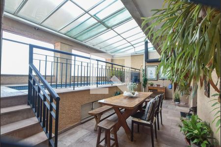 Apartamento à venda com 344m², 4 quartos e 4 vagasCobertura com Piscina e Varanda Gourmet 