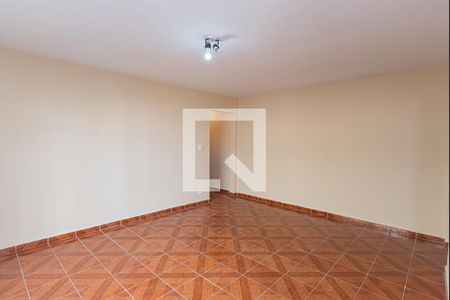 Casa para alugar com 3 quartos, 150m² em Vila Bruna, São Paulo