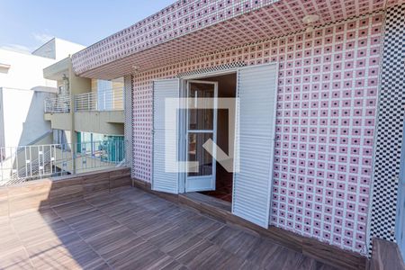Varanda quarto 1 de casa para alugar com 3 quartos, 150m² em Vila Bruna, São Paulo