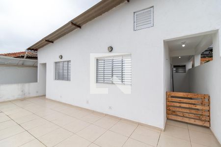 Casa para alugar com 60m², 1 quarto e sem vagaQuintal / Varanda