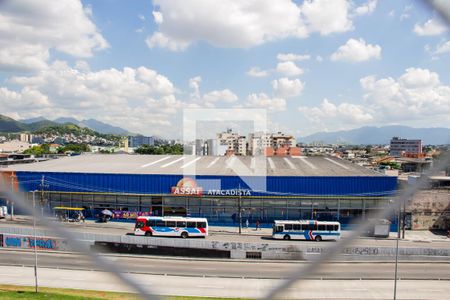 Quarto 01 - Janela de apartamento para alugar com 2 quartos, 41m² em Madureira, Rio de Janeiro