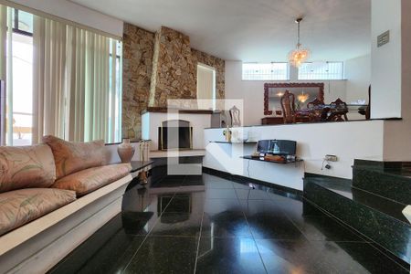 Sala de Lareira de casa à venda com 4 quartos, 700m² em Rudge Ramos, São Bernardo do Campo