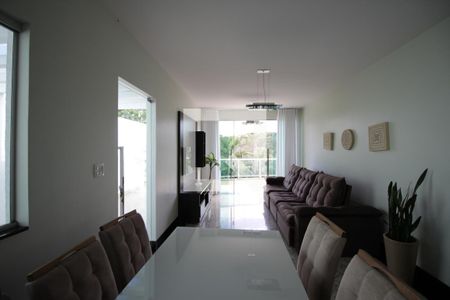 Sala de Jantar de casa para alugar com 3 quartos, 200m² em Jaqueline, Belo Horizonte