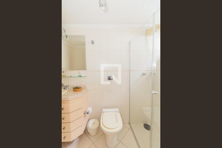 Casa à venda com 470m², 3 quartos e 6 vagasBanheiro da Suíte 2