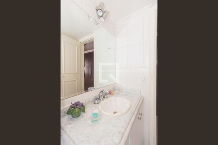 Casa à venda com 470m², 3 quartos e 6 vagasBanheiro da Suíte 3