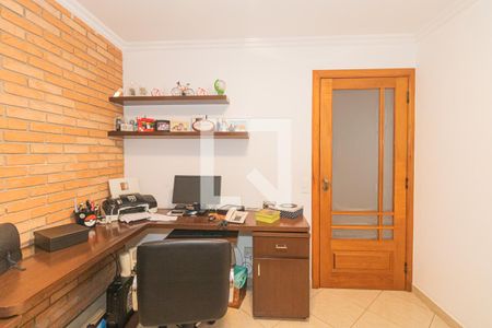 Casa à venda com 470m², 3 quartos e 6 vagasEscritório