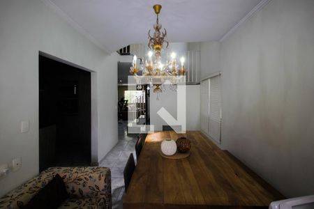 Sala de casa à venda com 4 quartos, 310m² em Vila Liviero, São Paulo