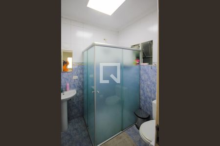 Casa à venda com 310m², 4 quartos e 2 vagas Casa à venda com 310m², 4 quartos e 2 vagasBanheiro Social