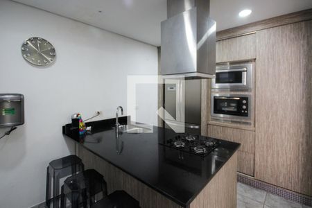 Casa à venda com 310m², 4 quartos e 2 vagas Casa à venda com 310m², 4 quartos e 2 vagasCozinha