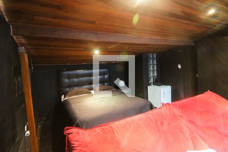 Casa à venda com 310m², 4 quartos e 2 vagas Casa à venda com 310m², 4 quartos e 2 vagasQuarto 4 / Sotão