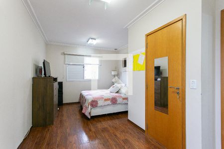Apartamento à venda com 83m², 2 quartos e 2 vagas Apartamento à venda com 83m², 2 quartos e 2 vagasSuíte