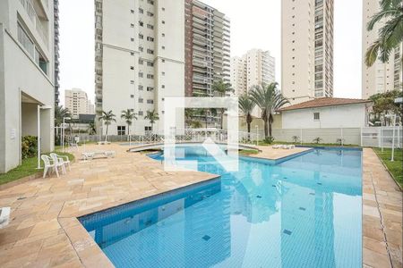 Apartamento à venda com 83m², 2 quartos e 2 vagas Apartamento à venda com 83m², 2 quartos e 2 vagasÁrea comum - Piscina