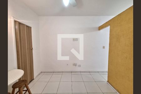 Sala de kitnet/studio para alugar com 1 quarto, 33m² em Centro, Rio de Janeiro