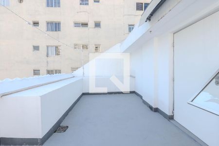 Studio para alugar com 46m², 1 quarto e sem vaga Studio para alugar com 46m², 1 quarto e sem vagaSacada