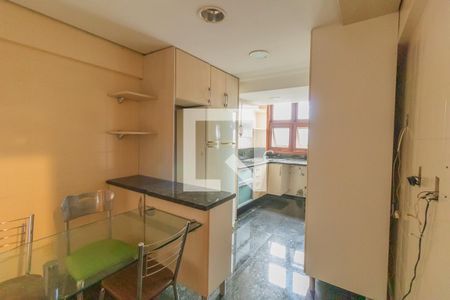 Apartamento à venda com 200m², 4 quartos e 2 vagasCozinha