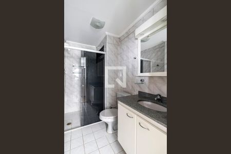 Banheiro de apartamento para alugar com 1 quarto, 55m² em Vila Mariana, São Paulo