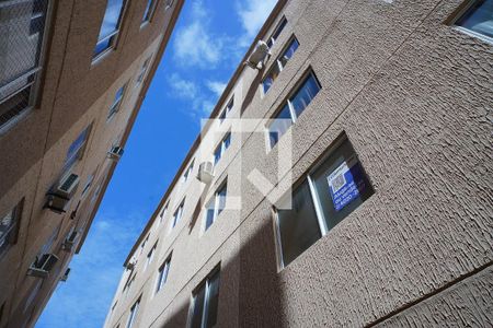Fachada do bloco de apartamento para alugar com 2 quartos, 38m² em Sarandi, Porto Alegre
