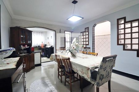 Casa para alugar com 283m², 3 quartos e 2 vagasCopa