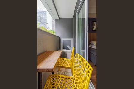 Varanda de kitnet/studio à venda com 1 quarto, 25m² em Centro, São Paulo