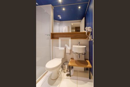 Banheiro de kitnet/studio à venda com 1 quarto, 25m² em Centro, São Paulo