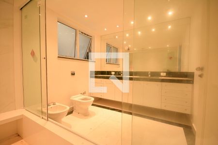 Apartamento para alugar com 430m², 4 quartos e 1 vagaBanheiro da suíte 3