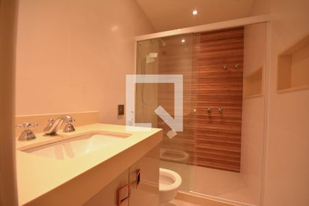 Apartamento para alugar com 430m², 4 quartos e 1 vagaBanheiro da Suíte 2