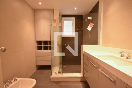 Apartamento para alugar com 430m², 4 quartos e 1 vagaBanheiro da Suíte 2